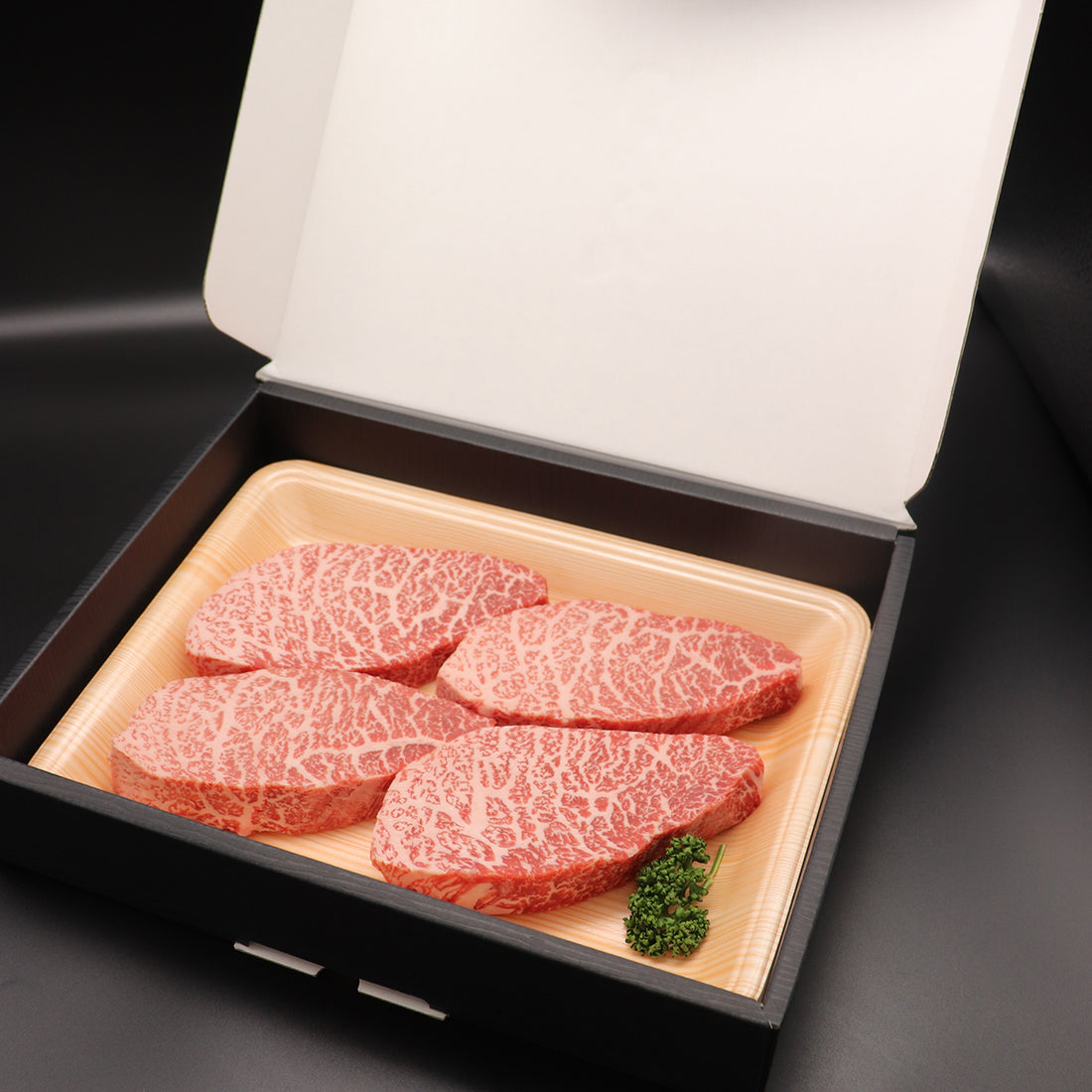 【お肉 ギフト】黒毛和牛 姫路和牛 4等級5等級 モモ ステーキ用 150g×2枚(300g)④