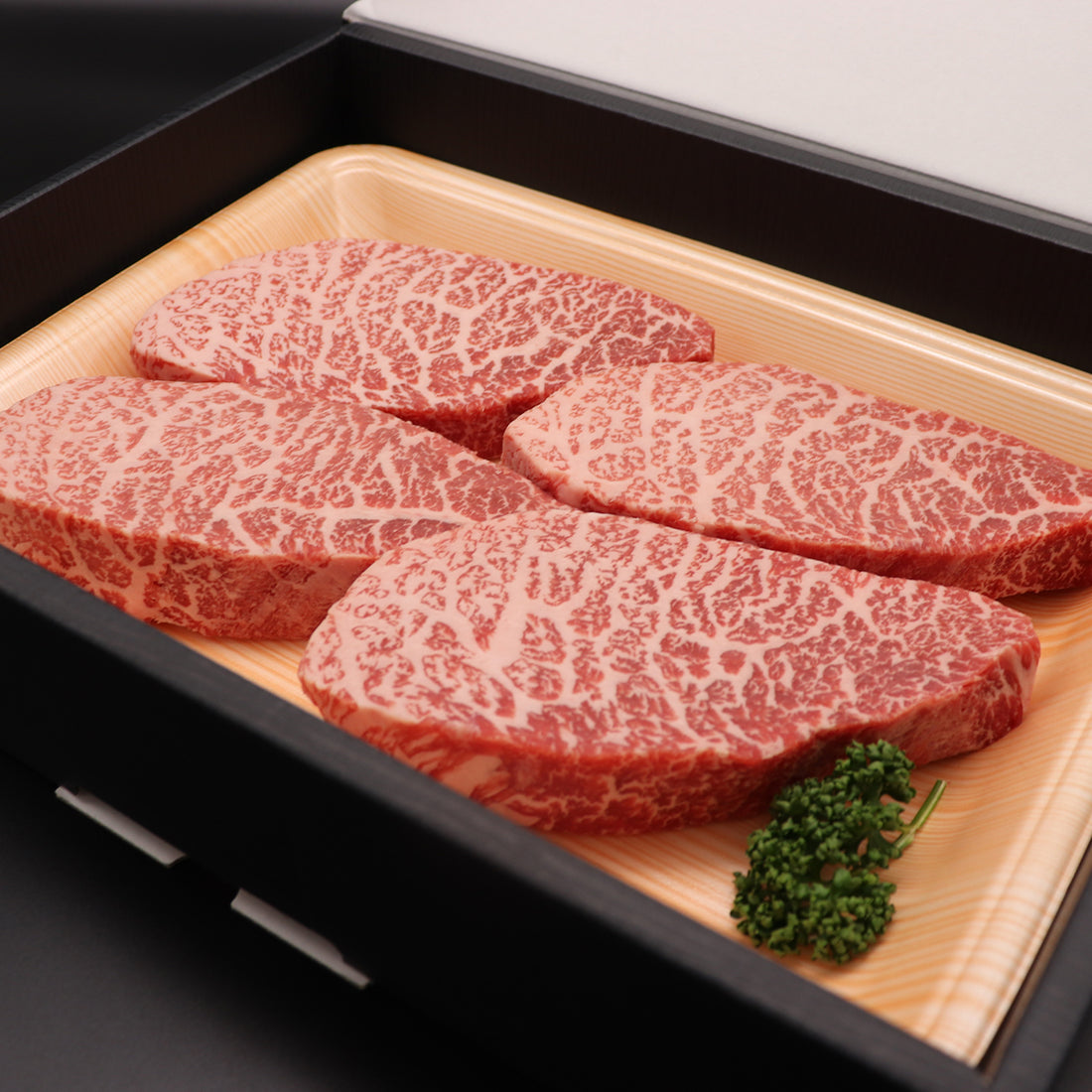 【お肉 ギフト】黒毛和牛 姫路和牛 4等級5等級 モモ ステーキ用 150g×4枚(600g)②